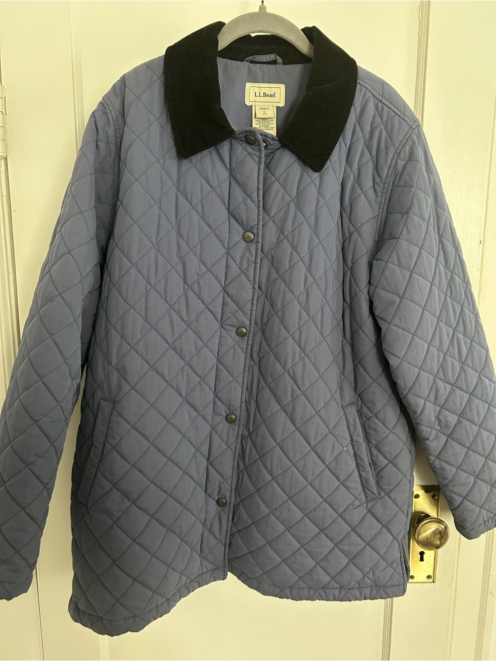 L.L. Bean Quilted Light Blue Puffer with Black Corduroy Collar Size L